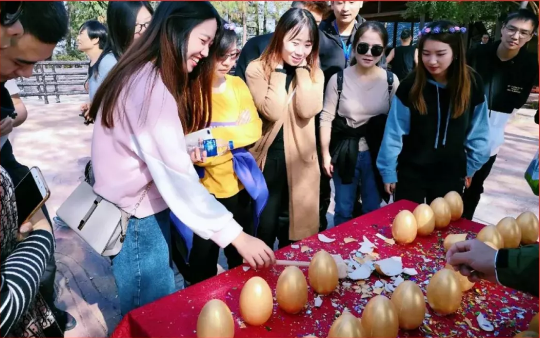 元旦超嗨！馬仁奇峰針對(duì)這些人免費(fèi)，更有高空砸金蛋！